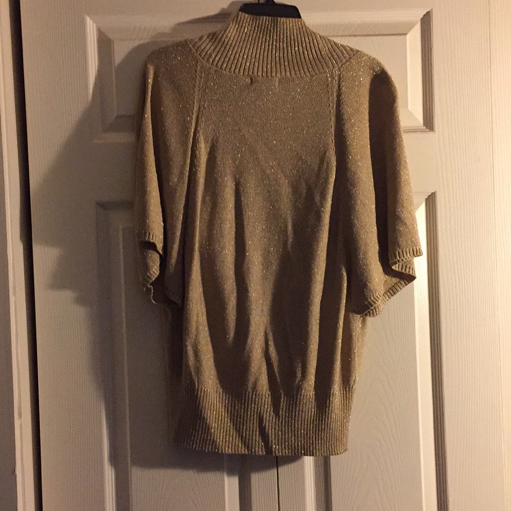 Gold top - Picture 2 of 2